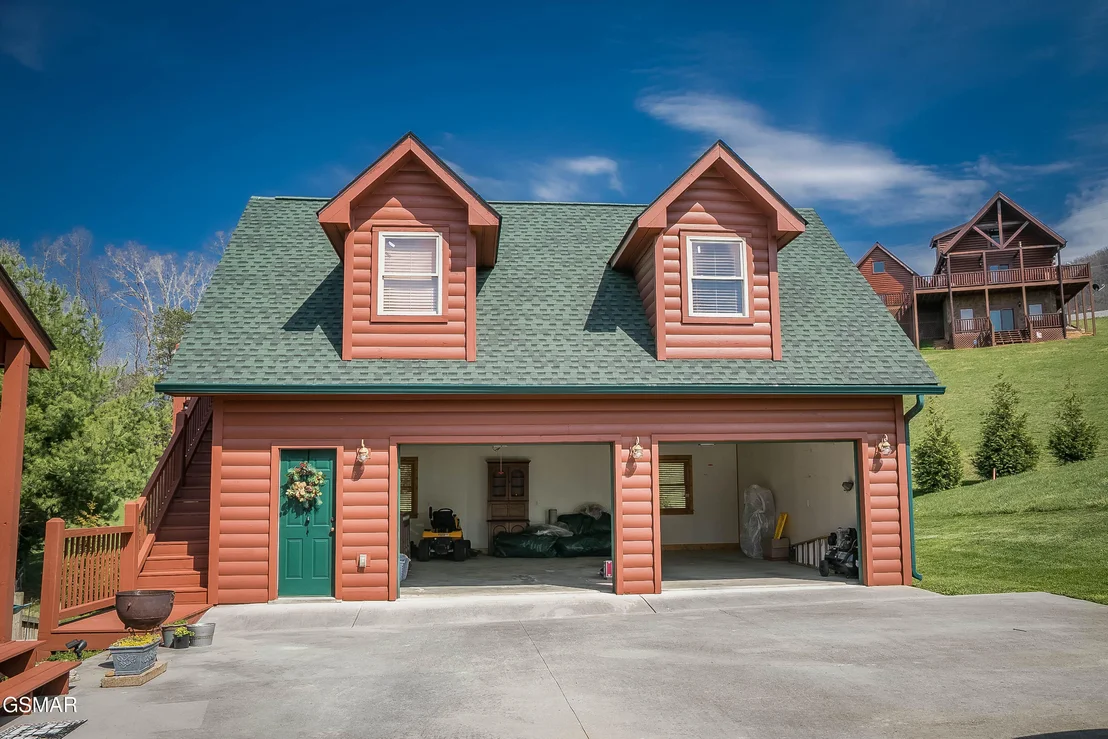 Photo of 3385 Clear Valley Drive
