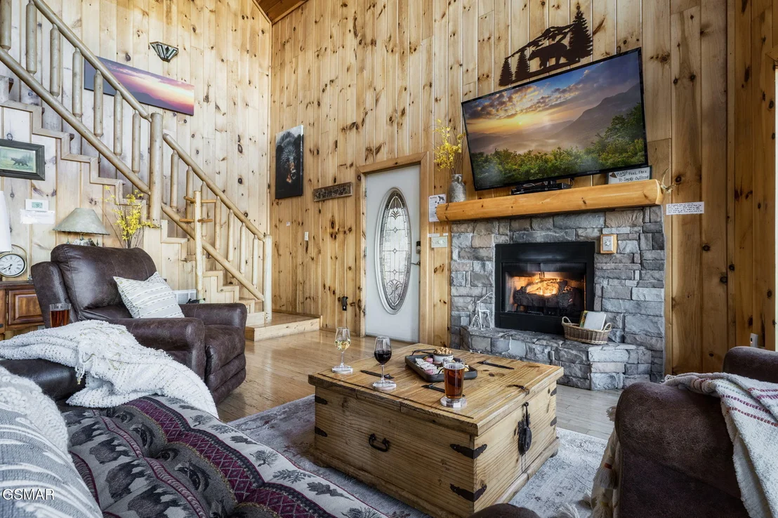 Photo of 2775 Overholt Trail