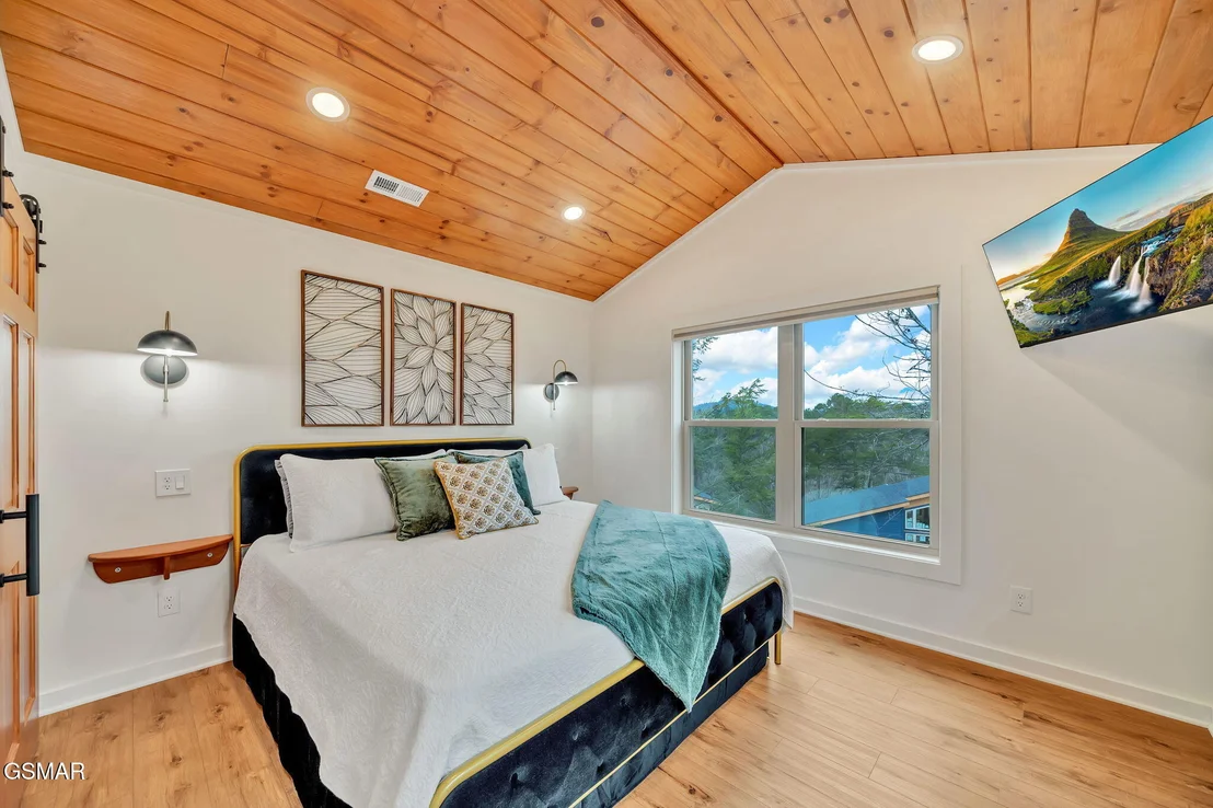 Photo of Unit UNIT3 at 2385 Forge Hideaway Loop