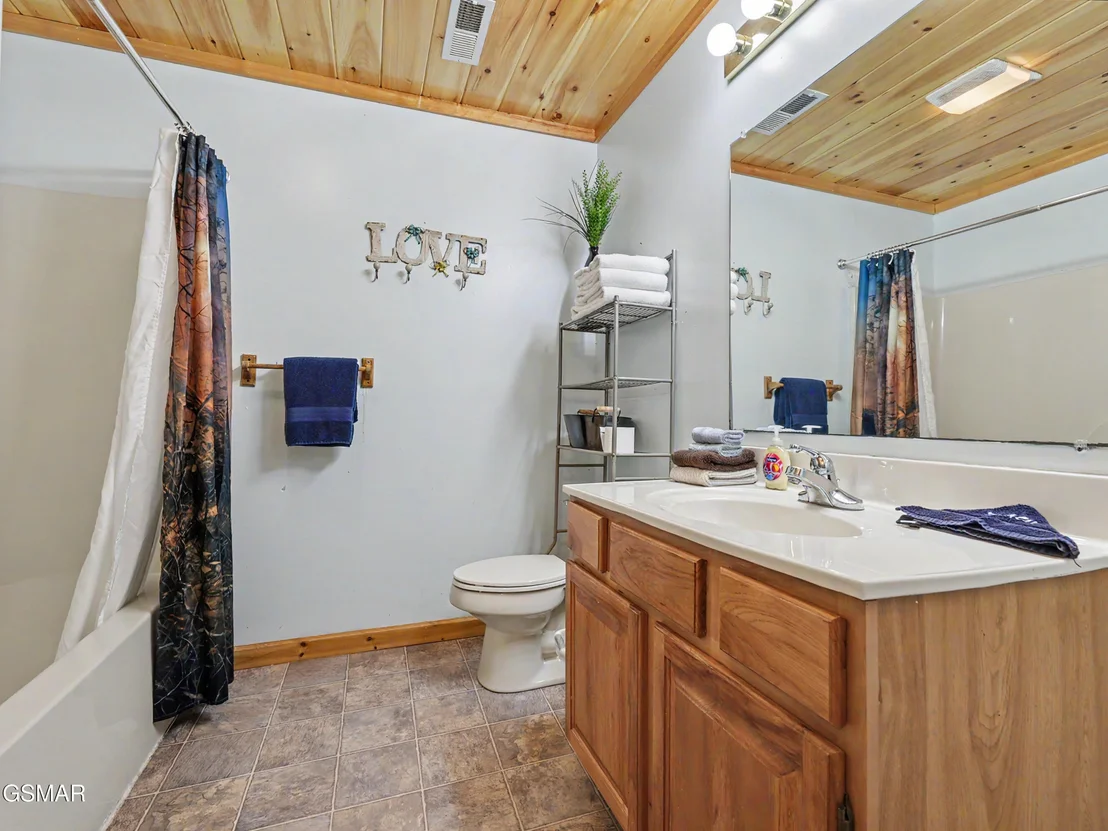 Photo of 1609 Pinewood Way