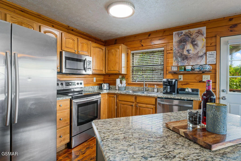 Photo of 1582 Bears Den Way