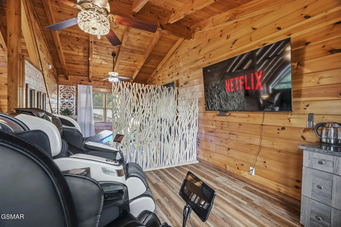 Photo of 605 Cherry Blossom Way