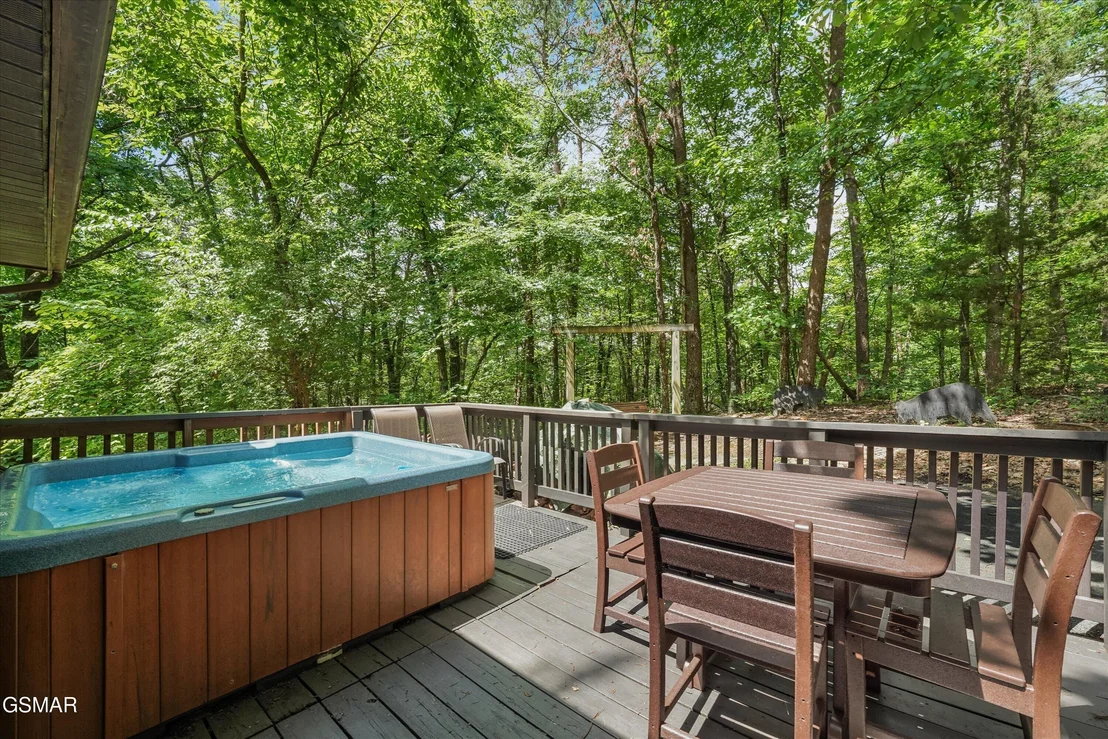 Photo of 615 Iron Mountain Road