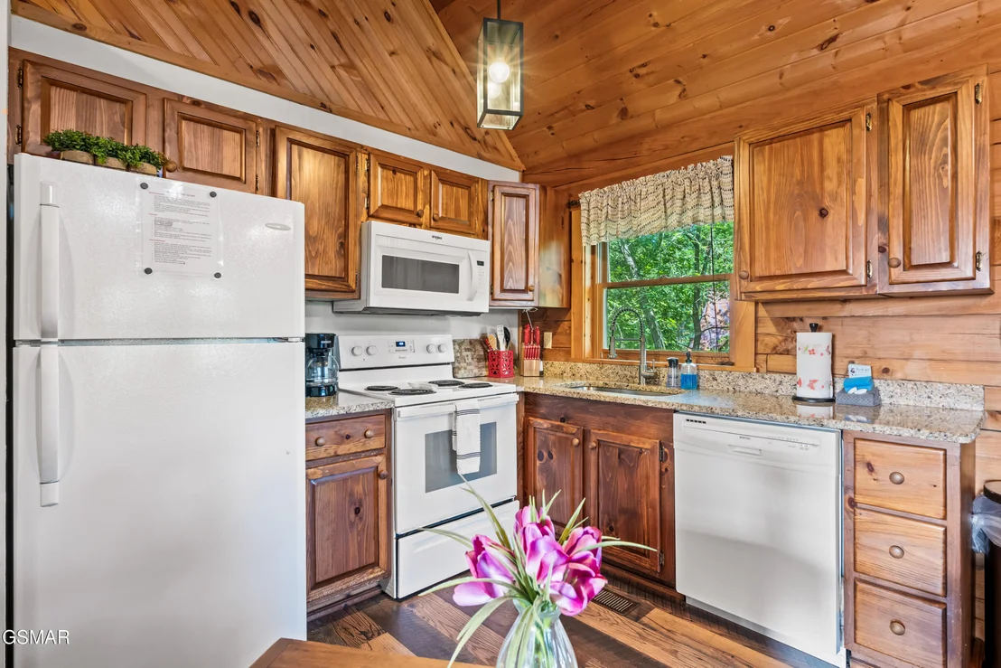 Photo of 261 Cherokee Path Way