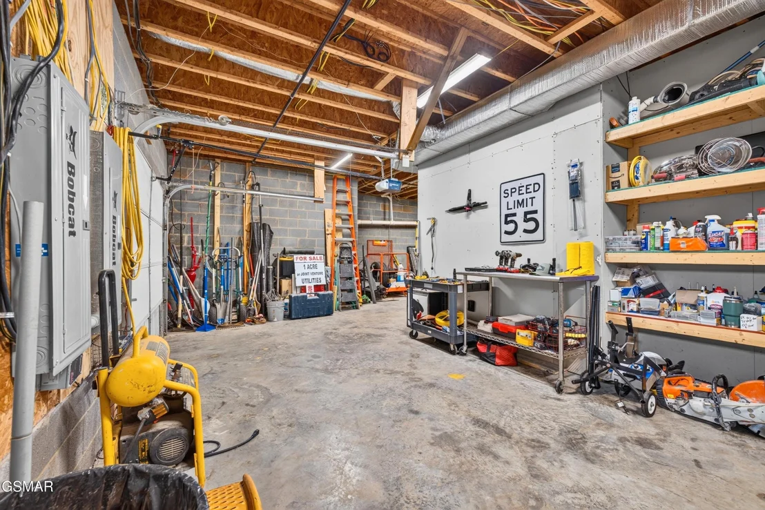 Photo of 917 Crickett Drive
