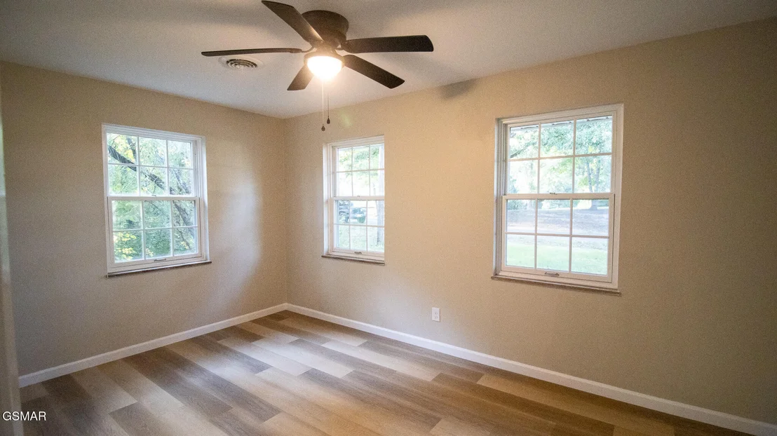 Photo of 1072 Sunset Circle