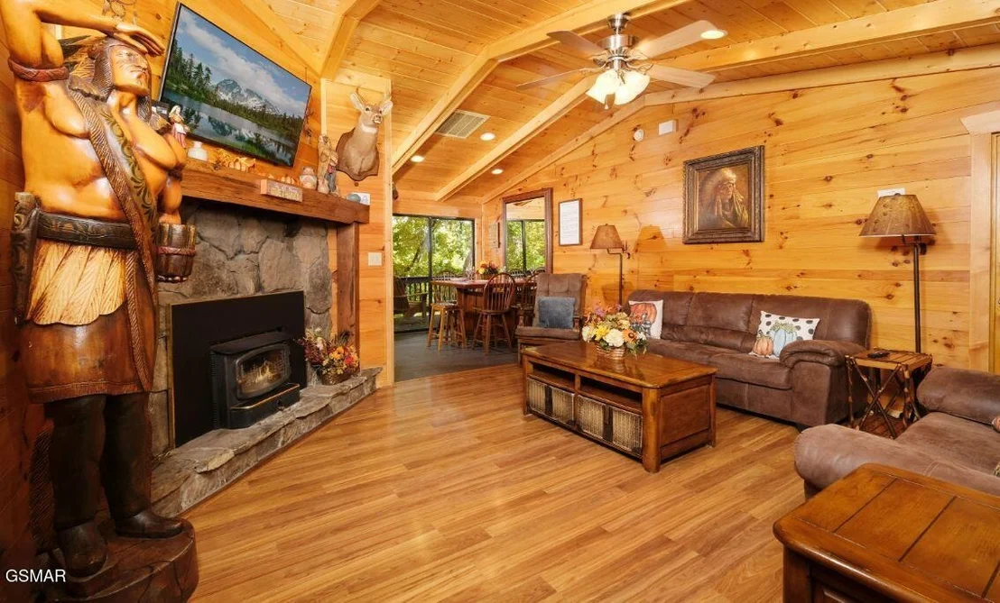 Photo of 617 Iron Mountain Road