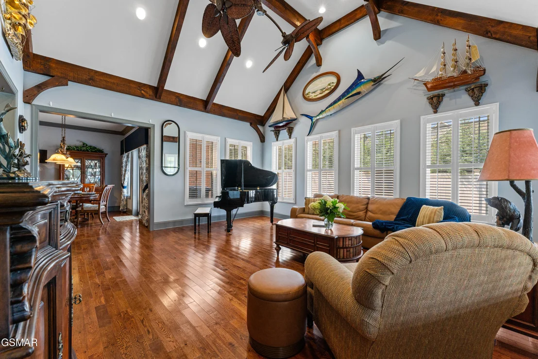 Photo of 2399 McCleary Road