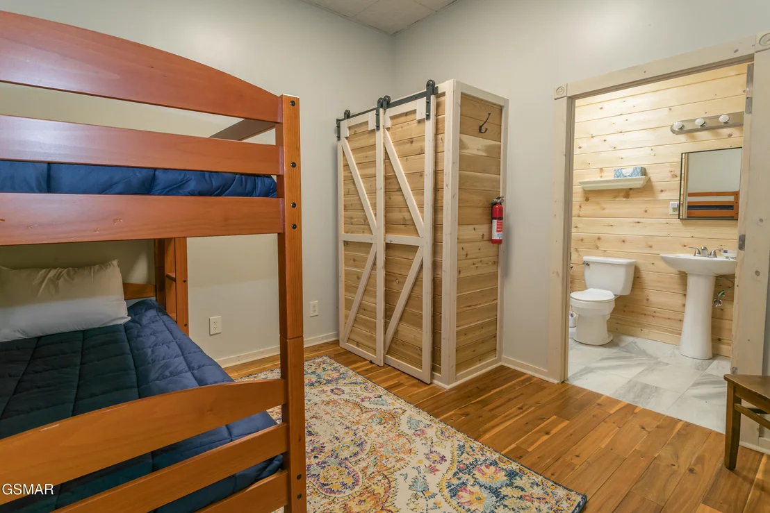 Photo of 4482 Whetstone Road