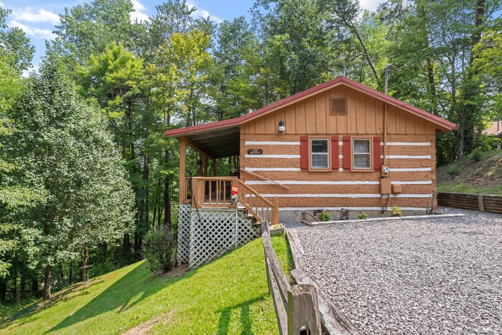 Photo of 1650 Ridgecrest Drive