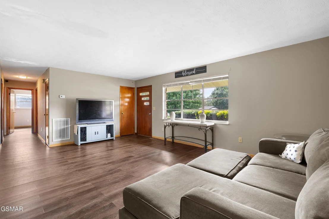 Photo of 313 Eldorado Circle