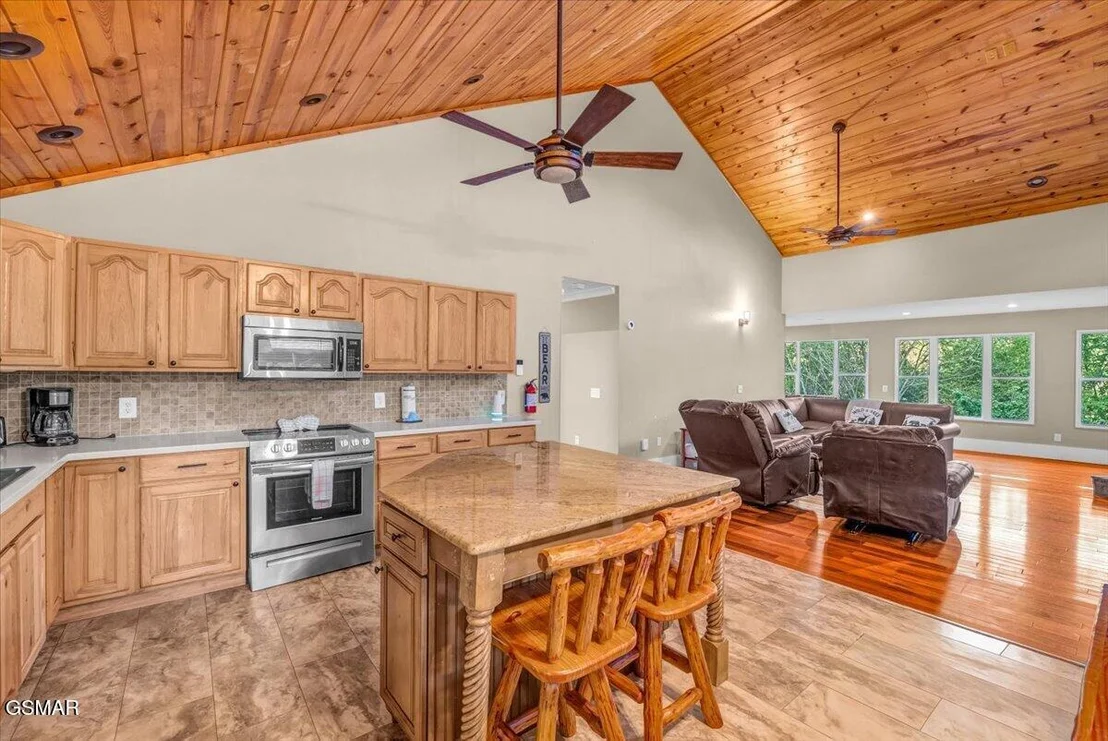 Photo of 1463 Red Cedar Lane