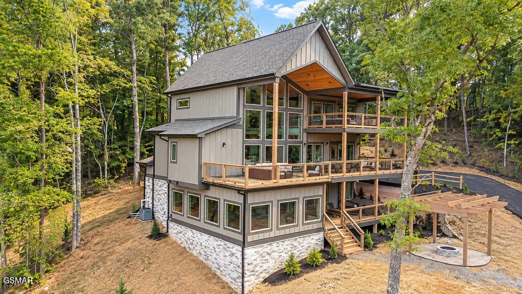 Photo of 3839 Revetta Circle
