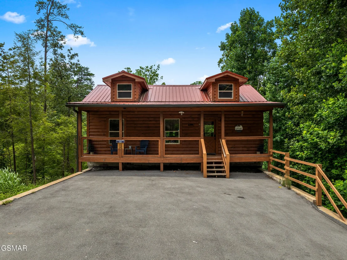 Photo of 1533 Bear Valley Road