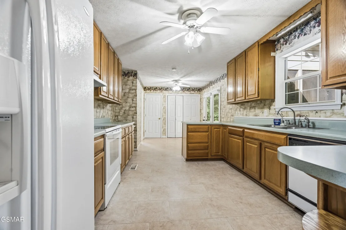 Photo of 716 Whippoorwill Circle