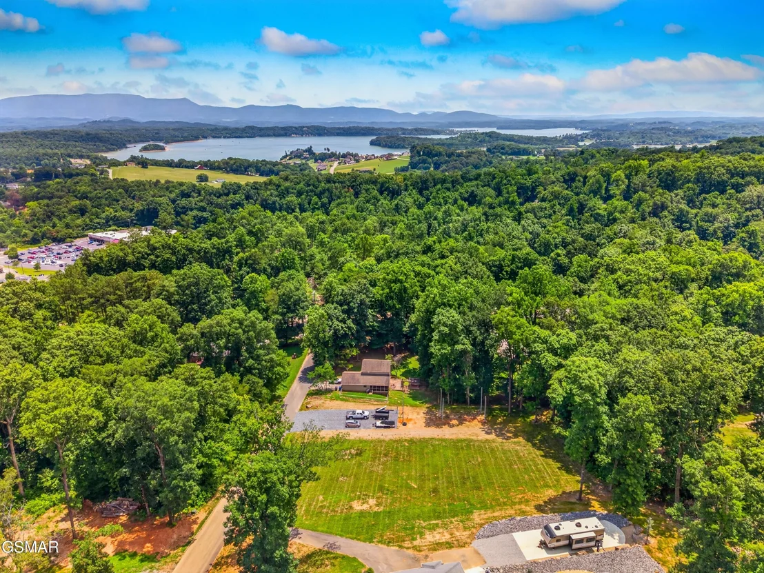 Photo of 917 Crickett Drive