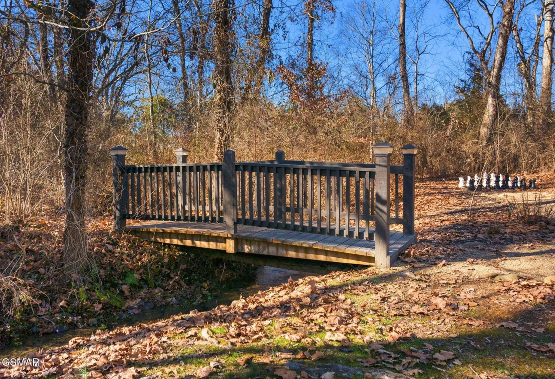 Photo of 740 Pollard Road
