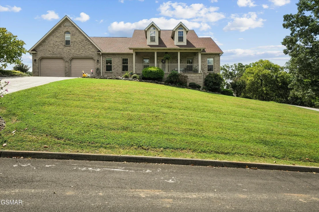 Photo of 849 Pinnacle Drive