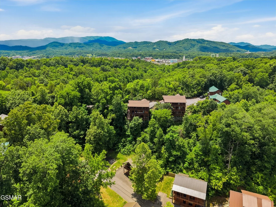 Photo of 452 Alpine Mountain Way