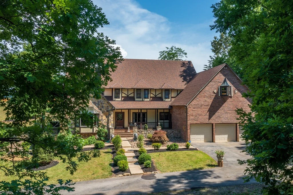 Photo of 1448 Peach Tree Street