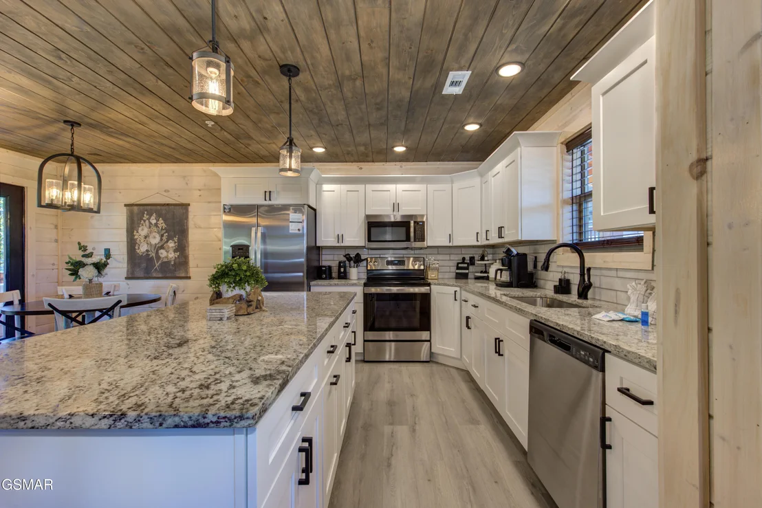 Photo of 1717 Summit View Way