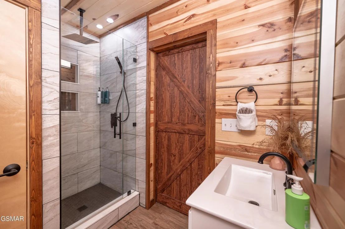 Photo of 1656 Walker Trail