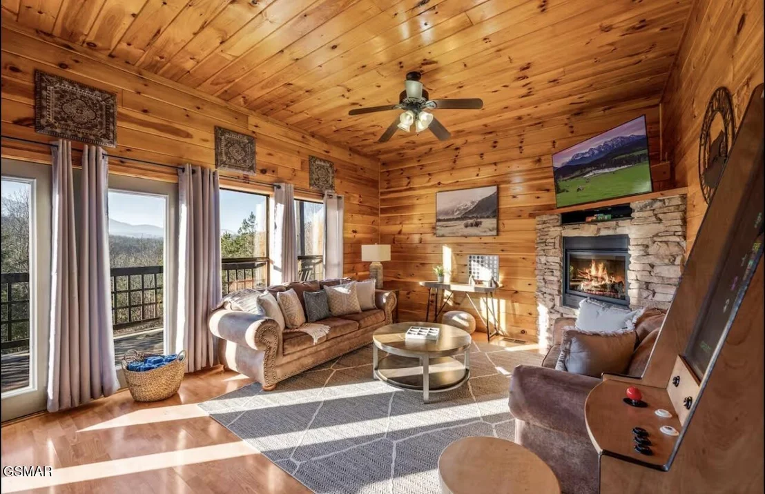 Photo of 2428 Breezy Road