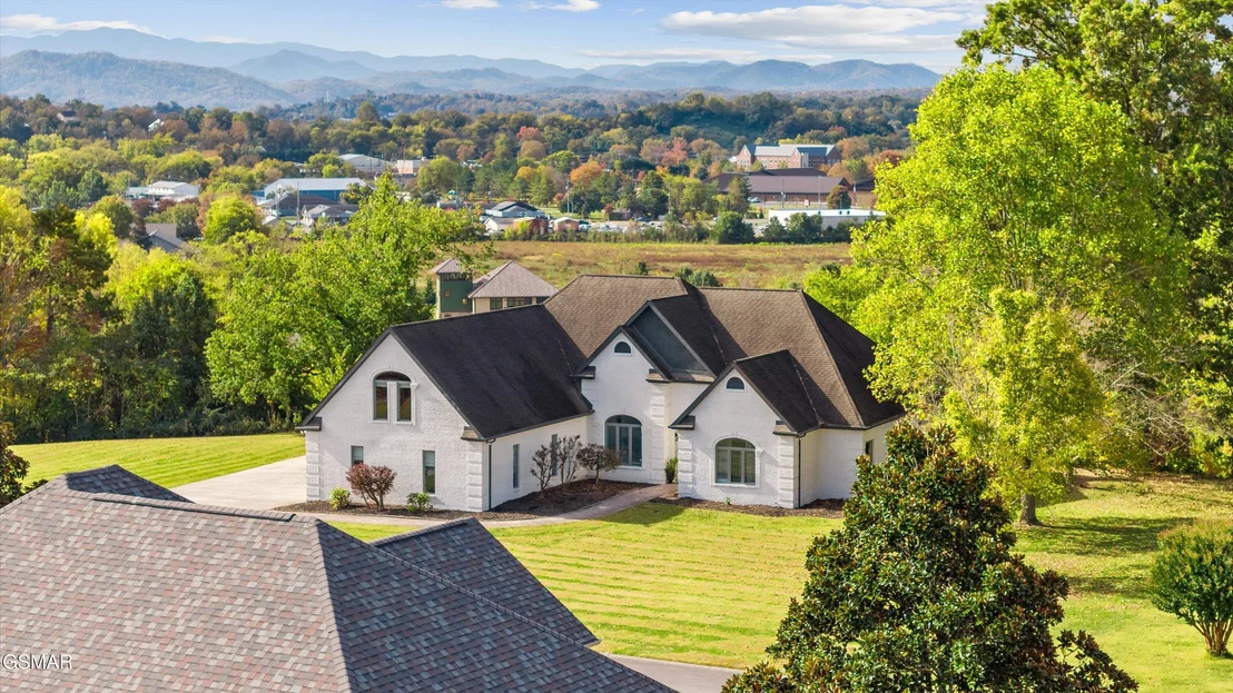 Photo of 339 Riverdale Drive