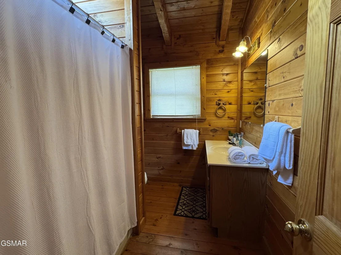 Photo of 1640 Bench Mountain Way