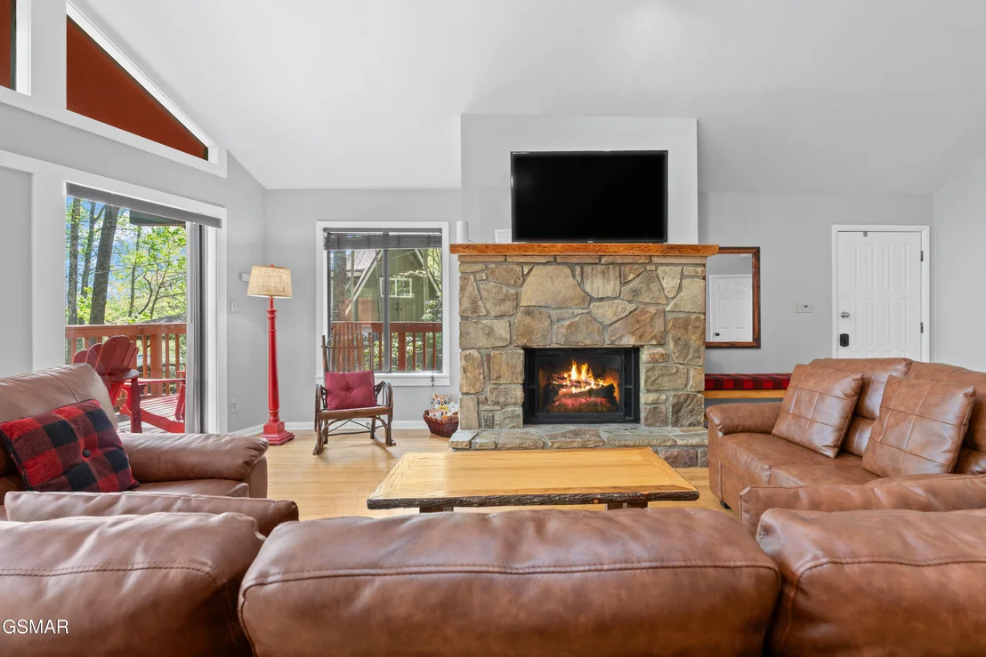 Photo of 913 Echo Place