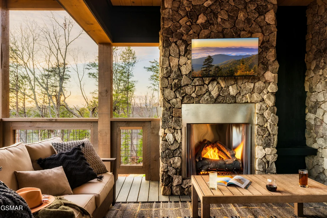 Photo of 2665 Cloud View Drive