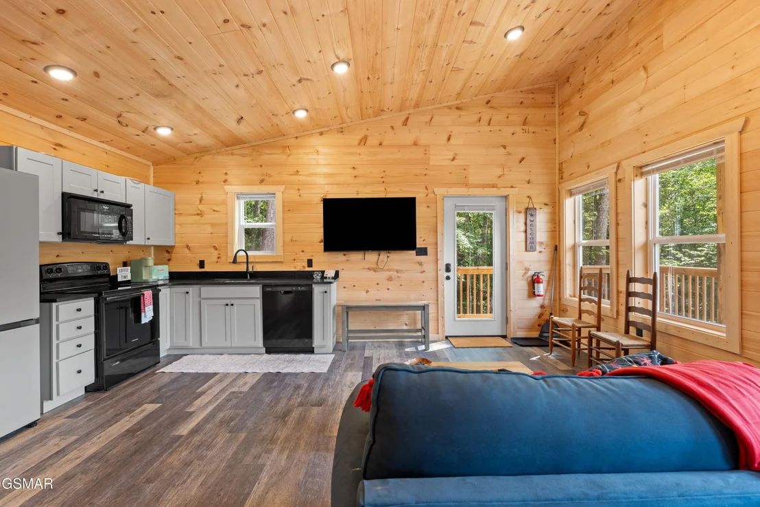 Photo of 2122&2128 Bluff Mountain Road