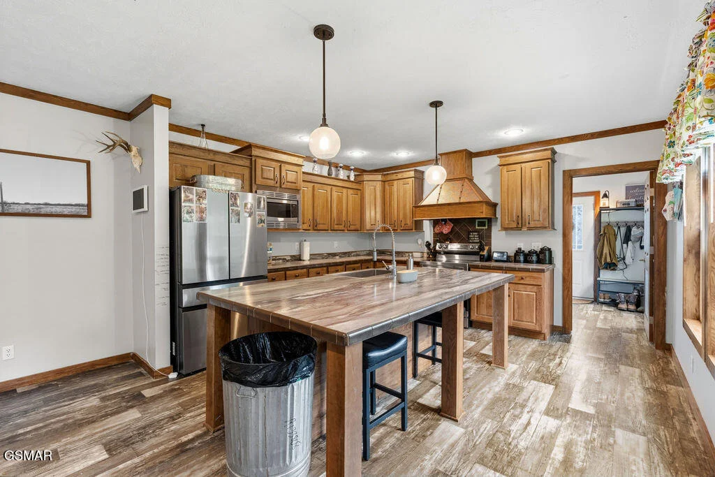Photo of 704 Mize Road