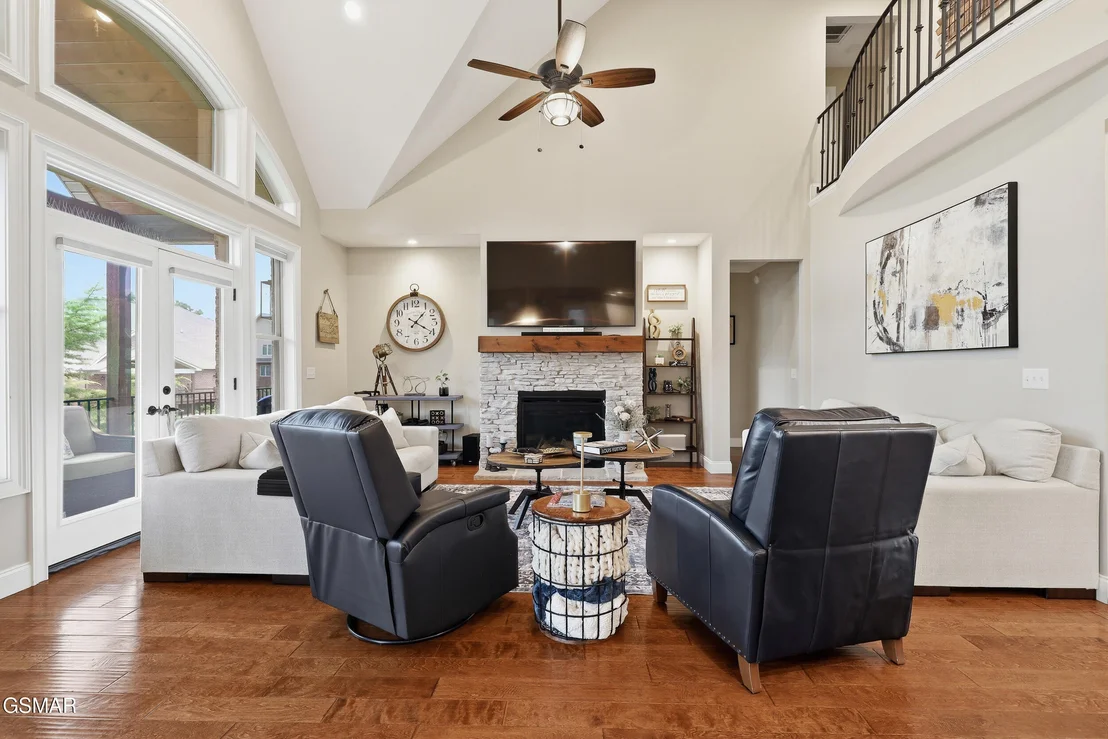 Photo of 705 Waters Edge