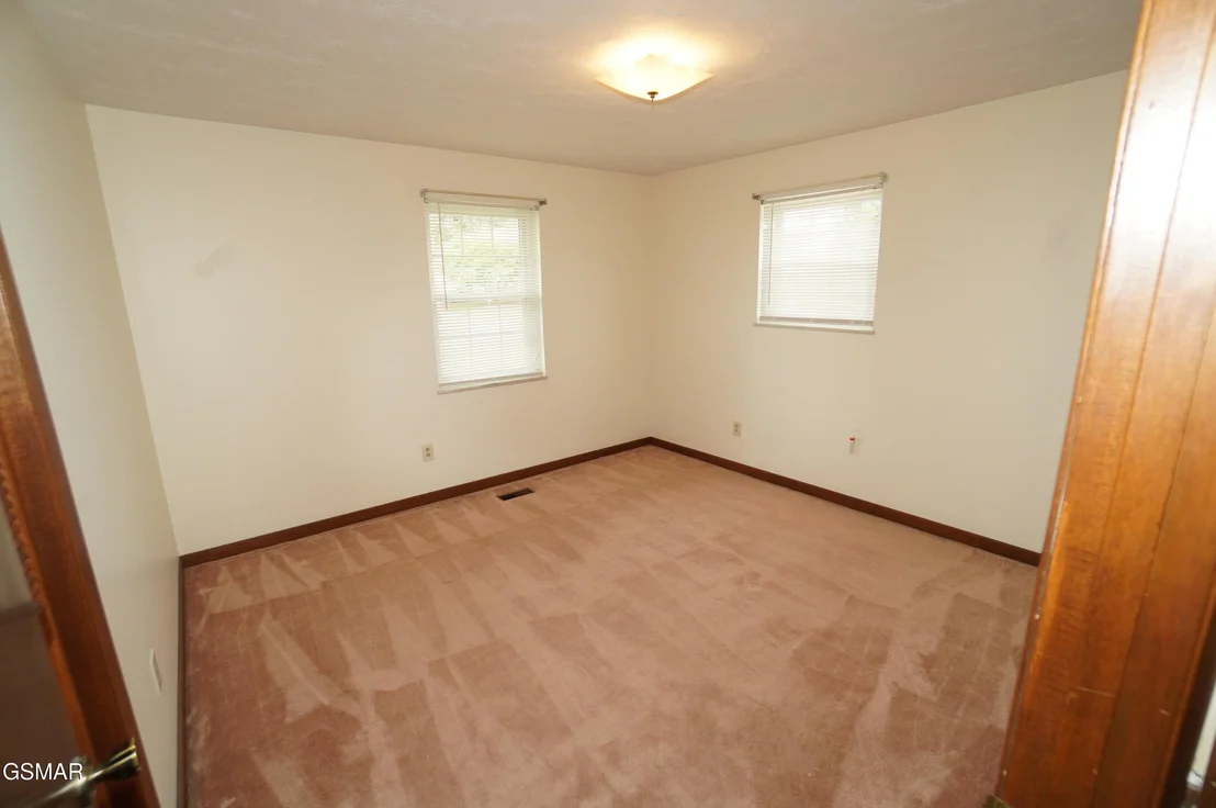 Photo of 633 Shaver Drive