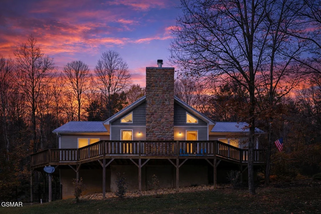 Photo of 3851 Mistletoe Loop