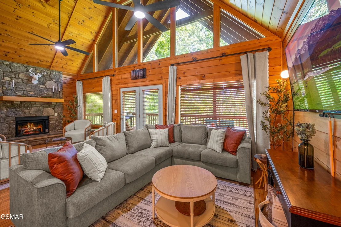 Photo of 737 Chickasaw Gap Way