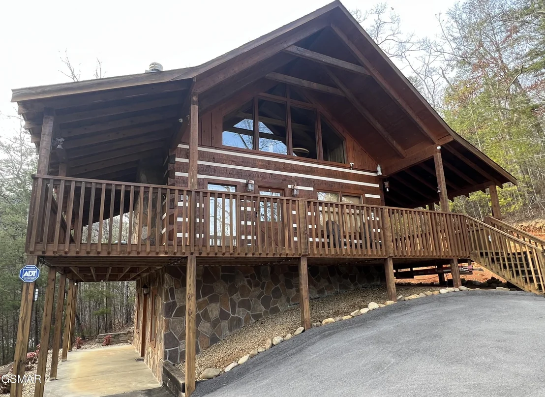 Photo of 1554 Bear Valley Road