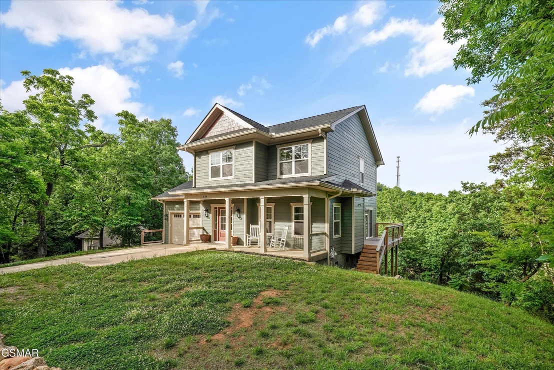 Photo of 534 Panorama Drive