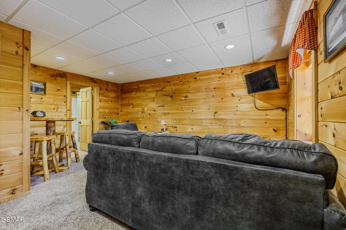 Photo of 1554 Bear Valley Road