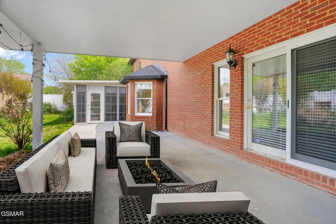 Photo of 1201 Briar Lea