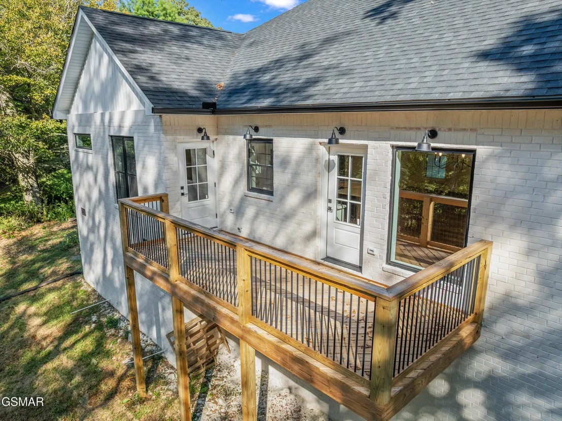 Photo of 1430 Beechtop Lane