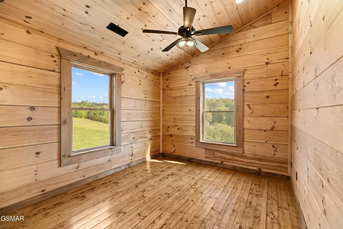 Photo of 102 Golf View Boulevard