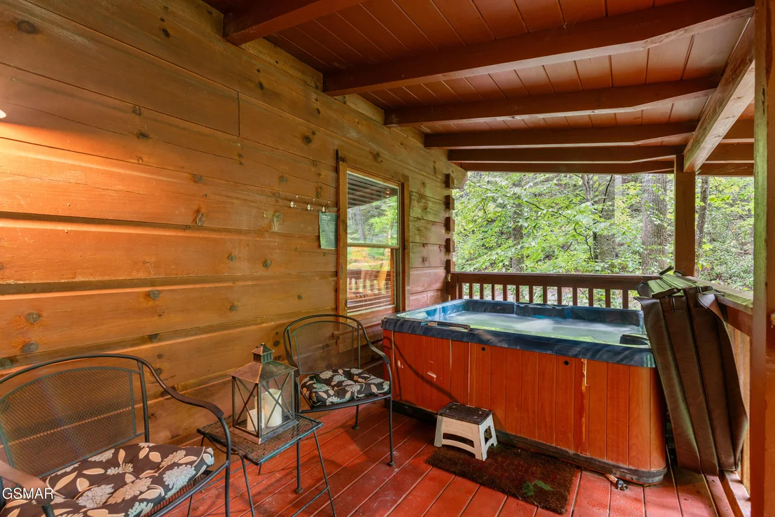 Photo of 1823 Laurel Valley Way