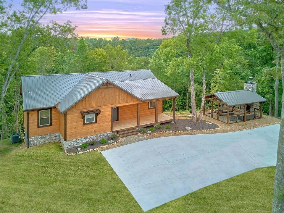 Photo of 1815 Deer Haven Road