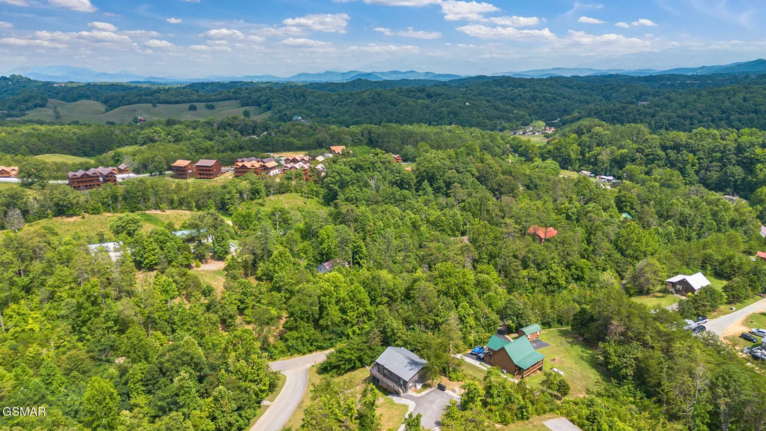 Photo of 705 Rondayview Lane