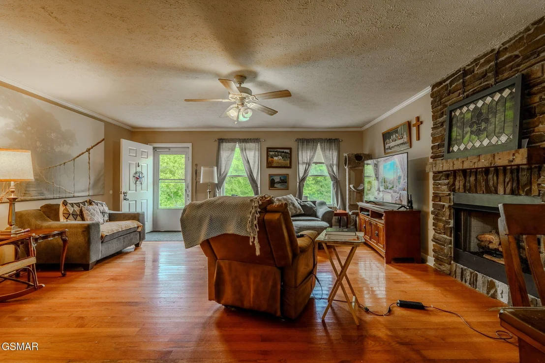 Photo of 298 Brock Road