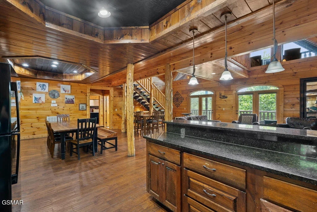 Photo of 326 Alpine Mountain Way