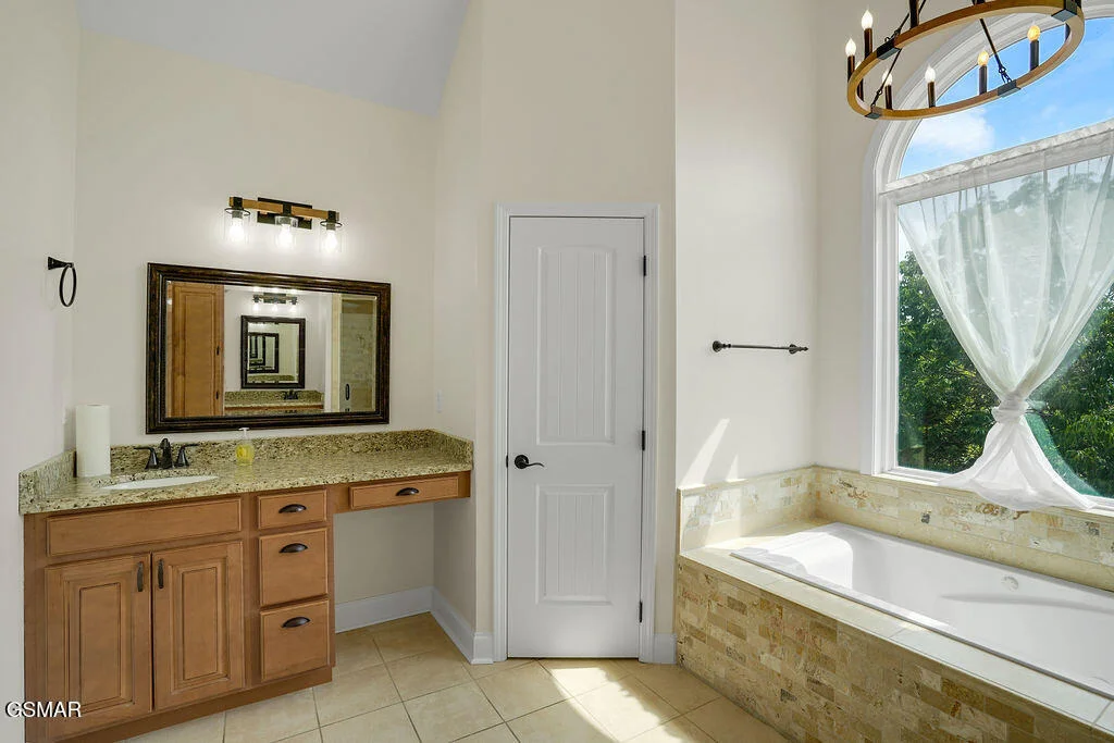 Photo of 1202 Foxwood Drive