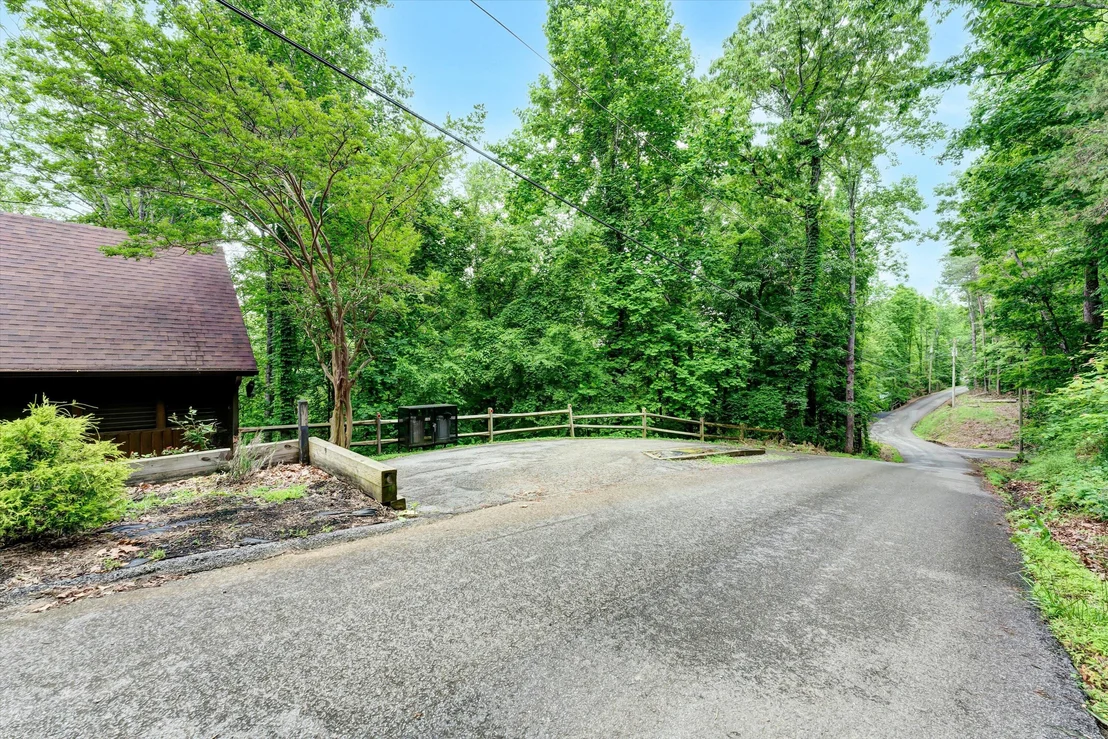Photo of 1748 Ridgecrest Drive